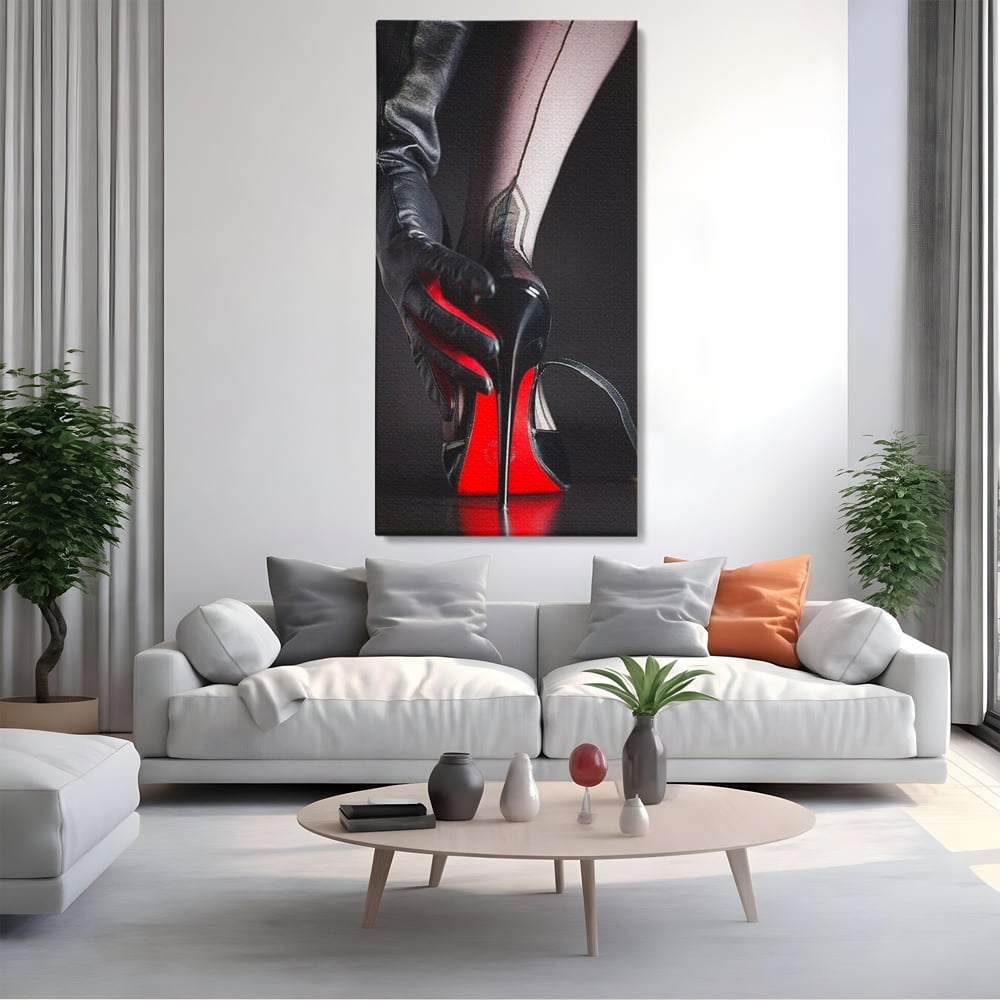 Tablou canvas cu tablou canvas cu pantof rosu si picior, fara rama, pe sasiu de lemn, pe perete intr-un living